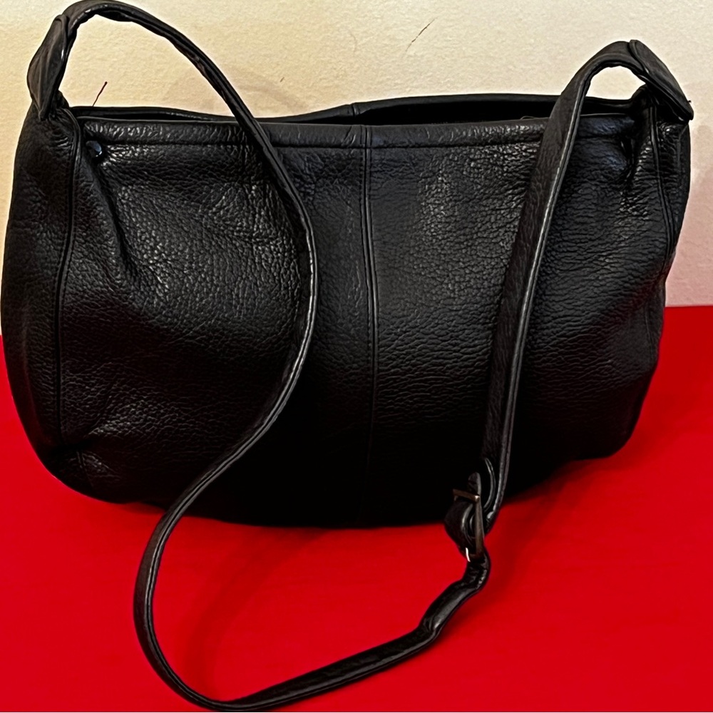 Elegant Black Pebbled Leather Shoulder Bag